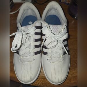 KSwiss Purple and White Size 6 1/2 READ